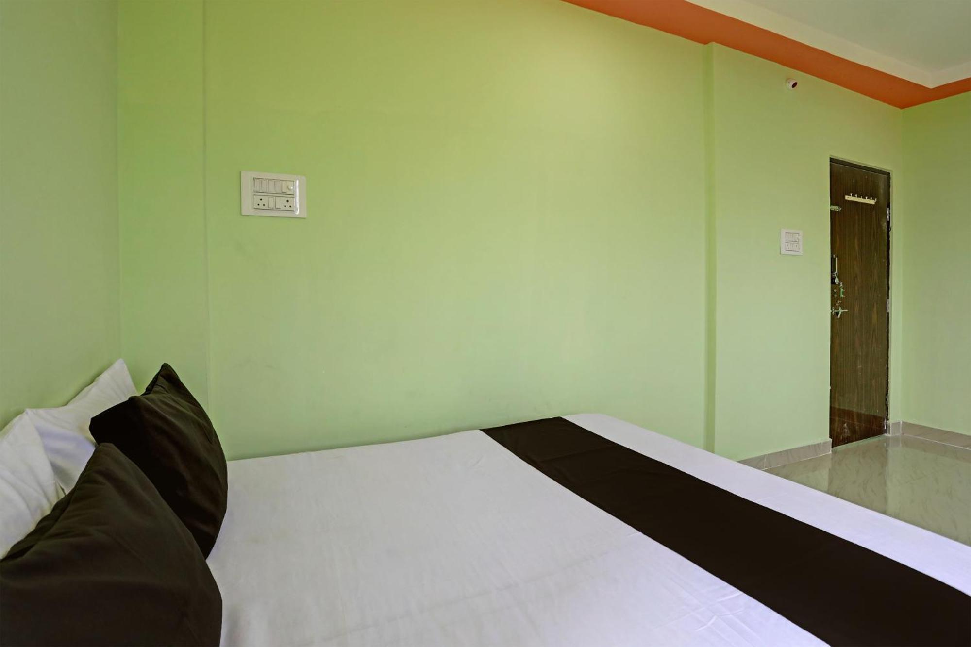 Spot On Hotel Leo Star Chandrapur Exterior photo
