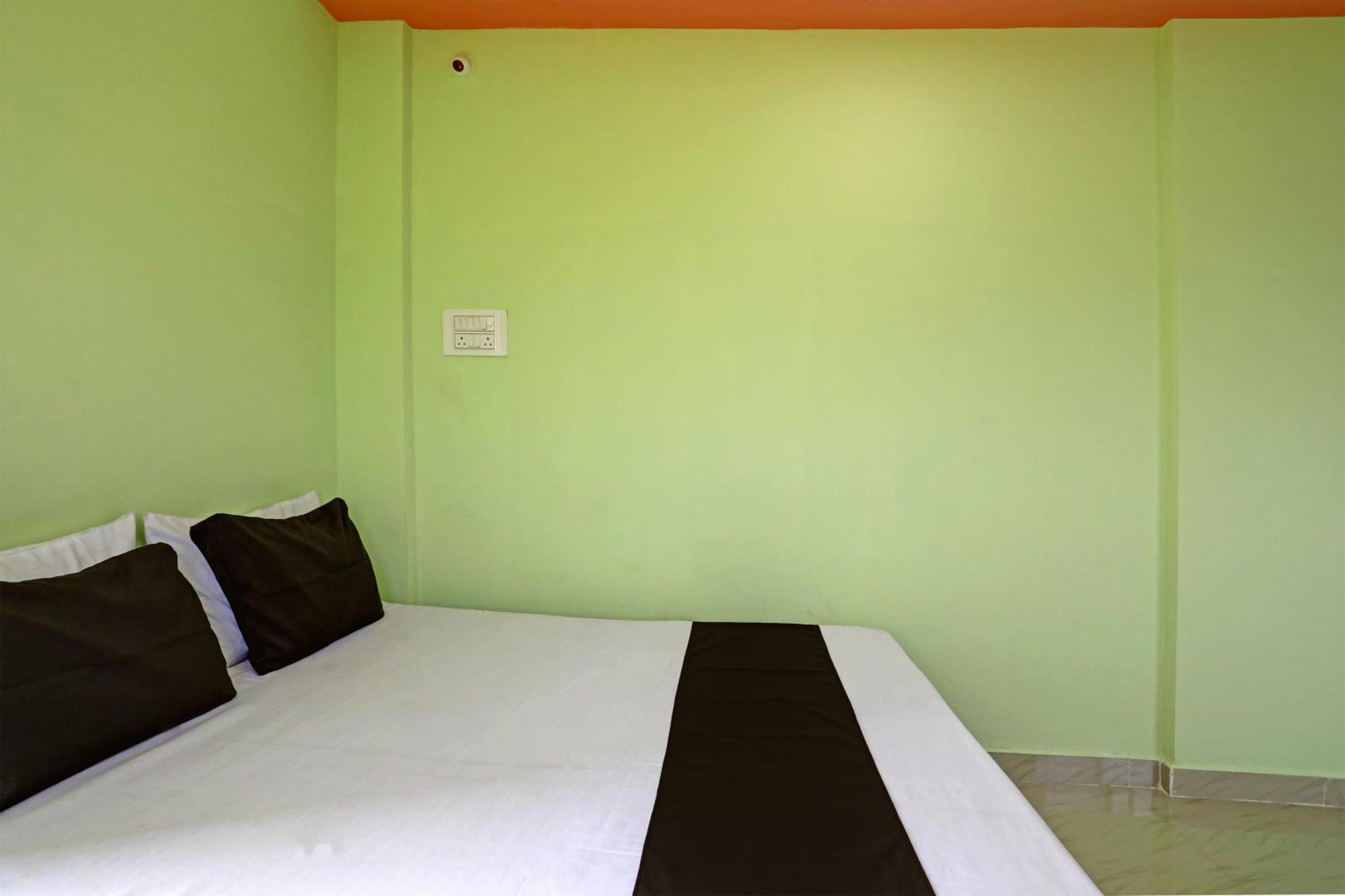 Spot On Hotel Leo Star Chandrapur Exterior photo