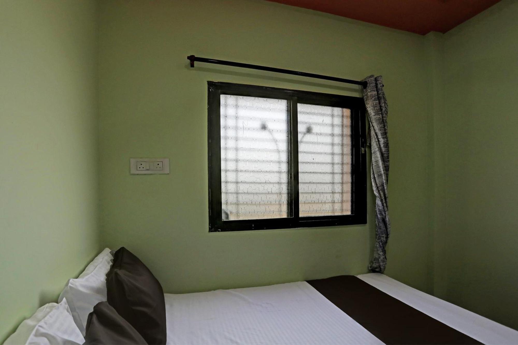 Spot On Hotel Leo Star Chandrapur Exterior photo